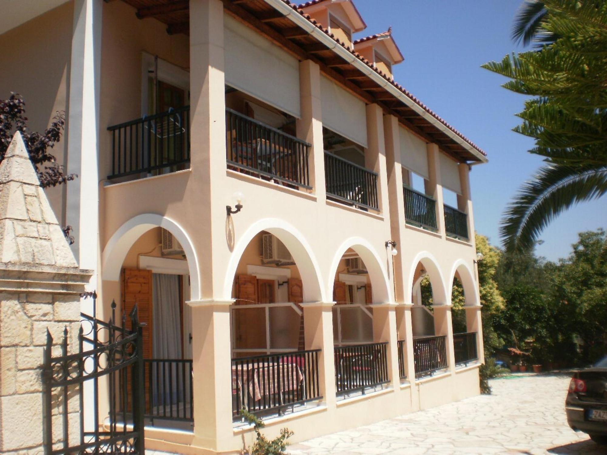 Loukas Inn Family Resort Keri Phòng bức ảnh